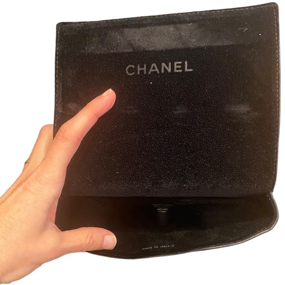 💜 Chanel Black Quilted Eyeglass Sunglass Case Leather or Vinyl Padded Outside - Picture 3 of 5